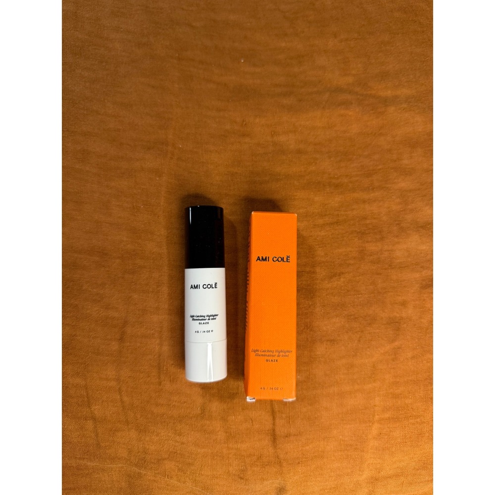 AMI COLÈ Light Catching Highlighter Glaze - Picture 2 of 2